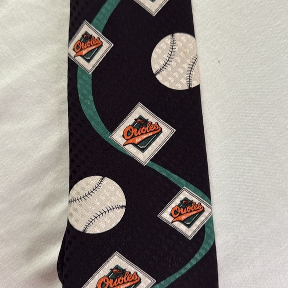 Vintage Authentic Ralph Marlin 1992 Baltimore Orioles Baseball Silk Tie - Picture 2 of 6